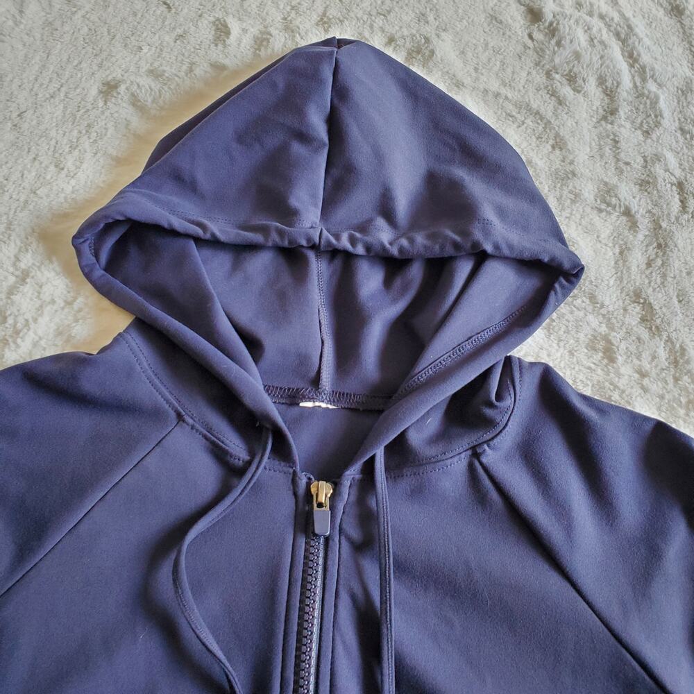 Fabletics Hoodie Read Description - image 5